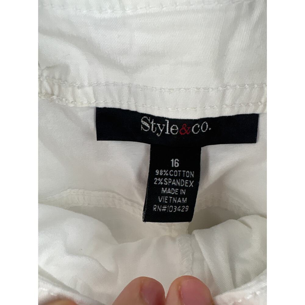 Women’s Style&Co Size 16 White Capri Pants - Picture 5 of 5